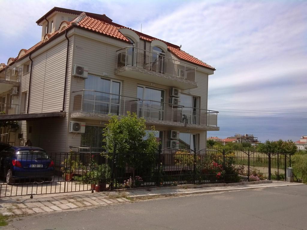 Morska Zvezda Guest House เชอร์โนโมเรทส์ ภายนอก รูปภาพ